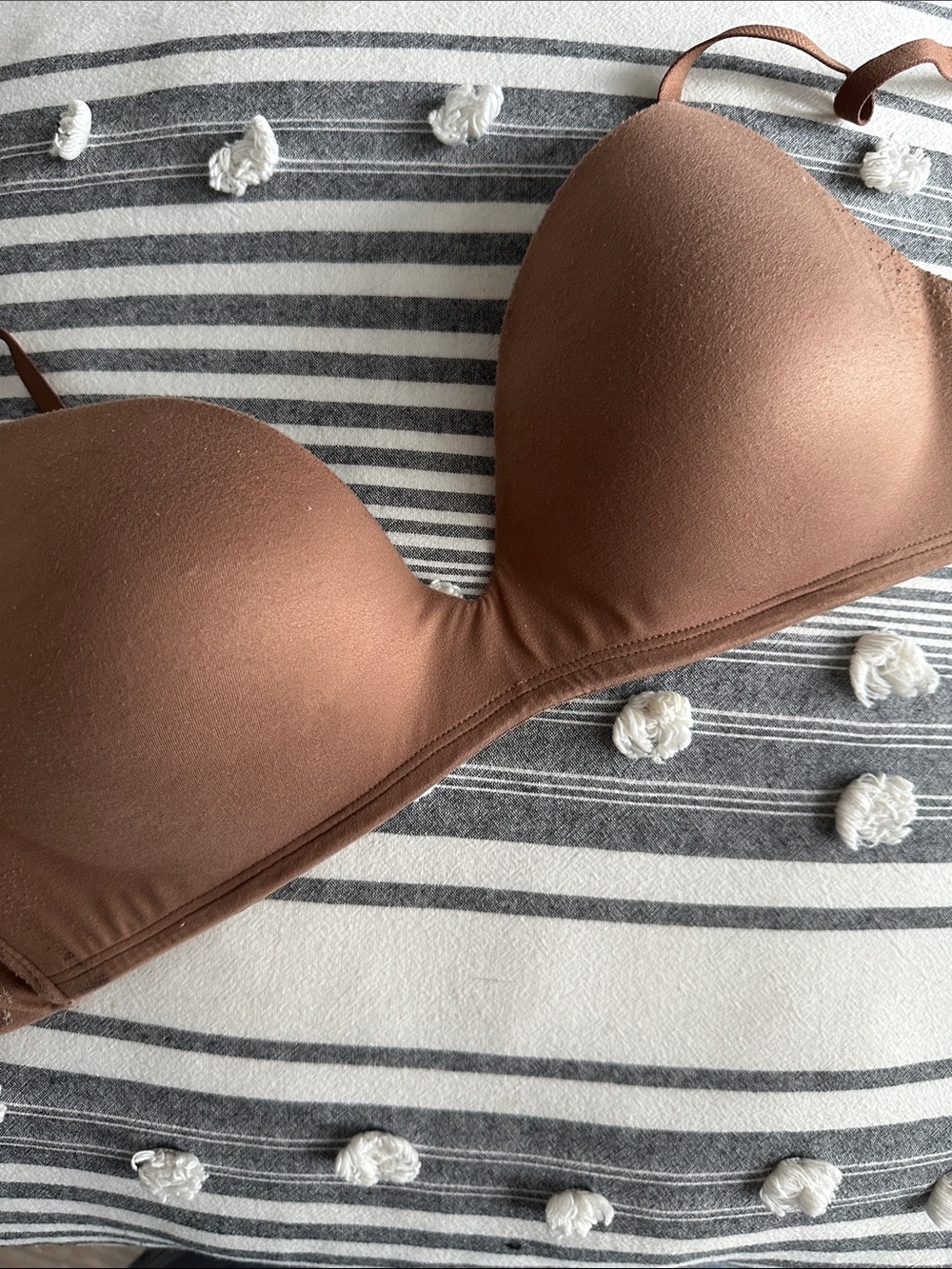 Gilly Hicks Smooth Molded Push-up Bra in Brown